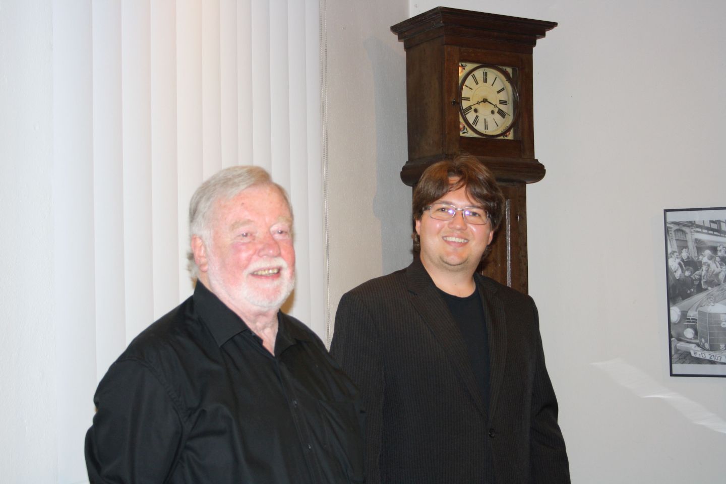 Justus Pahlow (von links) und Ralf Dreith bei der "Nacht der Kultur" im Uslarer Museumsstübchen. Foto: Reinhold Döhler